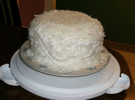 In large mixing bowl, add melted chocolate mixture, eggs, oil, cake mix, pudding, and. Paula Deen's Jamie's Coconut Cake | Recipe