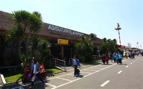 Bandara Adisucipto Yogyakarta Beroperasi Hanya Sampai Pukul 1200 Wib