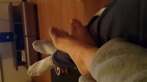 Yng Gf S Natural Feets Fresh Toes On My Lap Porn Flix