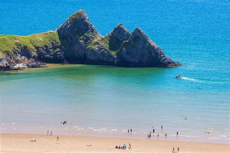 8 Seriously Beautiful Places In Wales That You Need To