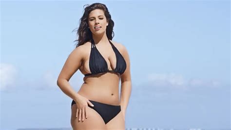 Plus Size Model Ashley Graham Lands Si Swimsuit Issue Ad For Curvy