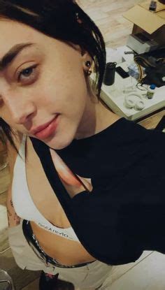 Detuvieron a adolescente de 15 años acusado de asesinar de cinco disparos a un joven de nacionalidad peruana el miércoles pasado cuando llegaba con su pareja a su departamento del barrio. Pin de Milagros Sanchez en nicki | Fotos de gente ...