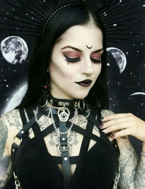 pin by emily ylonen on ╋ gothic girl ╋ hot goth girls gothic girls goth girls