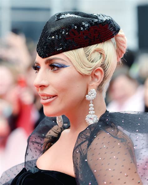The Secret Behind Lady Gagas Dramatic Eye Makeup E Online Ap