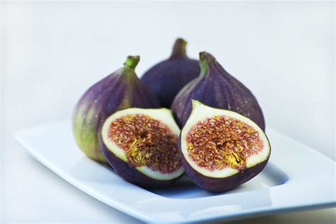 This article will show you fresh figs can be eaten raw. figs | The great thing about food photography is that as ...