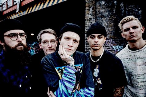 Neck Deep Drop New Single ‘lowlife Announce New Album Wall Of Sound