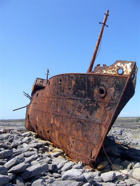 Rusting Wreck Abandoned Ships Shipwreck Old Boats