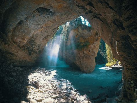 The Cave In Banffs Johnston Canyon Alberta Canada Oc 4000x3000