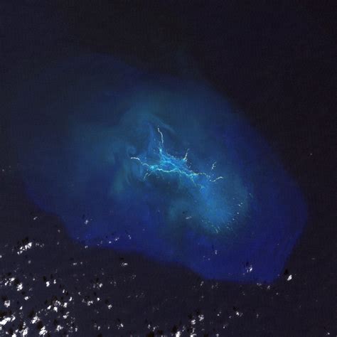 Maro Reef Northwestern Hawaiian Islands From Space 2200x2200 R