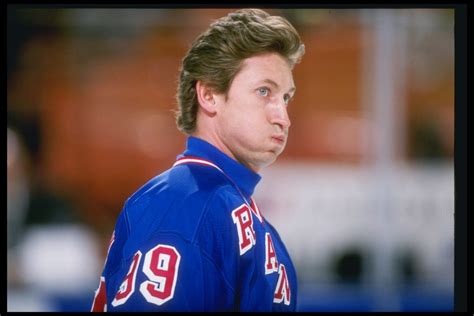 The Unbelievable Career of Wayne Gretzky: A Legendary Journey in the World of Ice Hockey