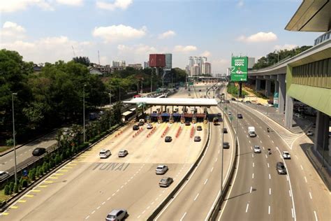 It has its own mrt station, including a 'park & ride' facility plus numerous. Phileo Damansara MRT station - Big Kuala Lumpur
