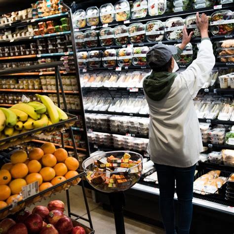 As of fiscal 2016, the company had 456 stores in the united states, canada, and the united kingdom. Whole Foods Is Scrambling to Stop an Angry Vendors' Revolt