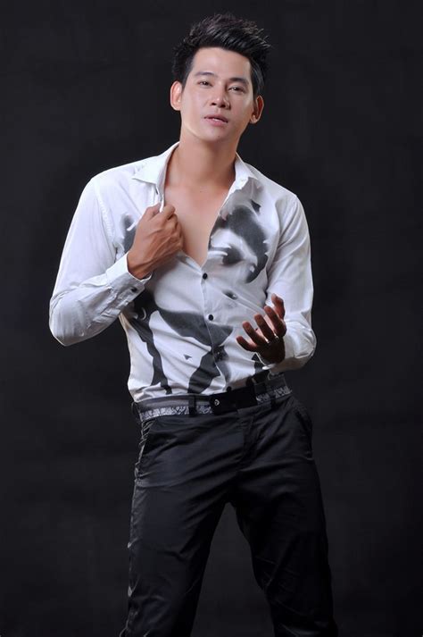 Looking for the definition of huy? Tiểu sử ca sĩ Phùng Ngọc Huy
