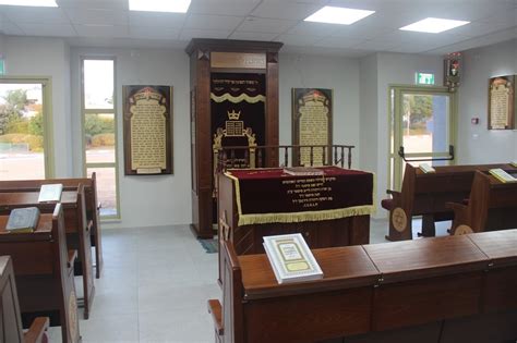 במקרה זה, בית הספר מגיש מכתב ערעור לבדיקה נוספת של המחברת. חנוכת בית כנסת והכנסת ספר תורה בבית קמה - יישובניק נט