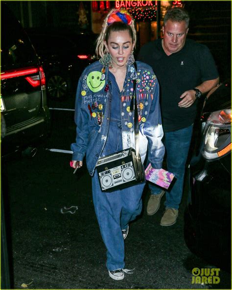 Miley Cyrus Does Double Denim After Snl Rehearsal Photo 3474036