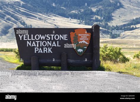 Sign Yellowstone National Park Entrance Hi Res Stock Photography And