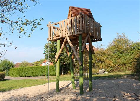 Kletterbaumhaus Aus Robinienholz Ziegler Spielplätze