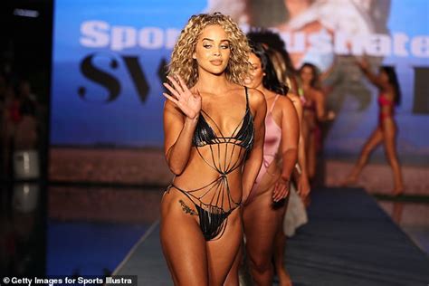 Jasmine Sanders Sends Temperatures Soaring In TINY Black Bikini And Skimpy Body