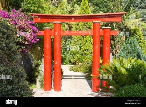 Torii Japanese Garden Gate Shrine Entrance Shinto Stock Photo 61142572