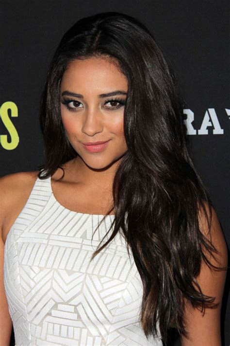 Shay Mitchell Wavy Black Hairstyle Steal Her Style