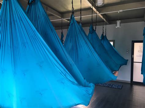 Check spelling or type a new query. Hammock Yoga / ハンモックヨガ | Yuka