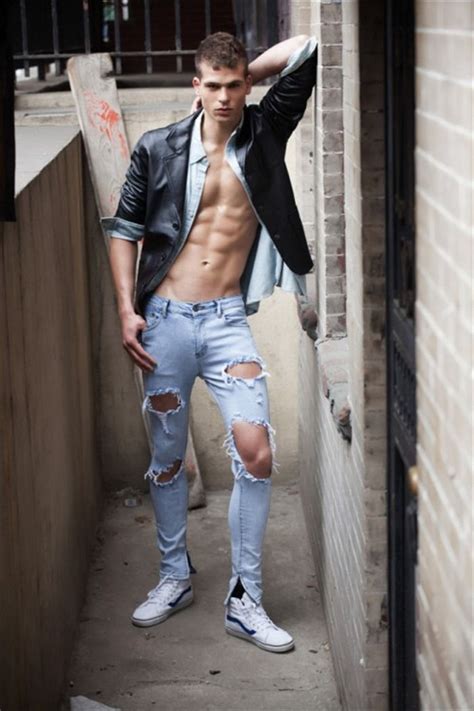 İsimsiz Riped Jeans Ripped Jeans Men Hot Men Bodies Mode Jeans Just Beautiful Men Poses For