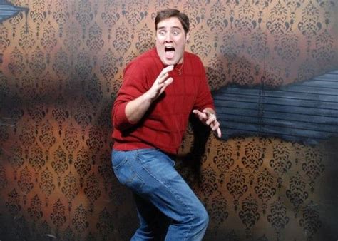Pictures Of People Freaking Out In A Haunted House Funny Photos Of