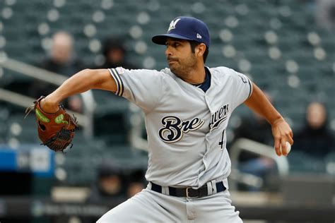 Mlb What Does Gio Gonzalez Bring To The Mound For The Milwaukee Brewers