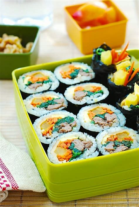 A kimbap is great to have as a healthy afternoon snack if you're on the go. Gimbap ( or Kimbap) Easy Recipe | Korean Bapsang | Gimbap ...