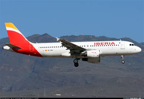 Airbus A320 214 Iberia Aviation Photo 6104099