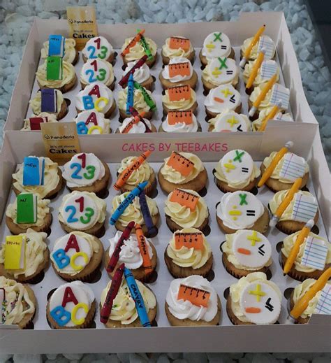 School Themed Cupcakes Themed Cupcakes Cake Decorating Cupcake Cakes