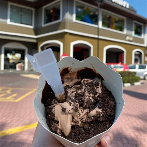 Последние твиты от hershey's chocolate world (@chocolateworld). McDonald's Drops New Sea Salt McFlurry & Hershey's ...