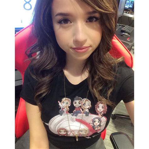 Pokimane Cute Pictures Pics Sexy Youtubers