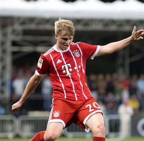 Fc kaiserslautern, fc augsburg ii, bayern münchen ii, bayern münchen, borussia dortmund ii (u16), borussia dortmund FC Augsburg verpflichtet Felix Götze vom FC Bayern - WELT