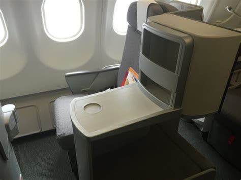 Review Iberia Business Class Airbus A330 300 Part 1
