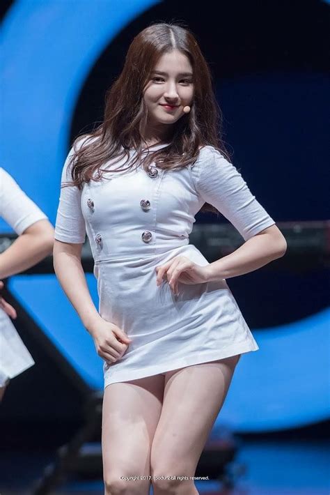 The Beautiful And Very Sexy Nancy Jewel Asian Beauty Nancy Jewel Mcdonie Nancy Momoland