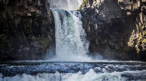 Waterfalls Between Rock Mountain 4k 5k Hd Nature Wallpapers Hd