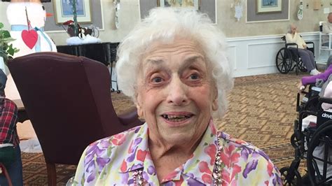 Woman Turning 101 Years Old Wants 101 Birthday Cards How You Can Send