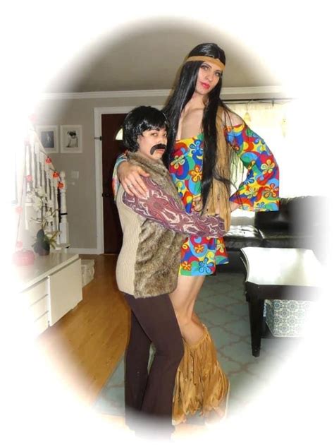 Sonny And Cher Costume Cher Costume Celebrity Couple Costumes Sonny