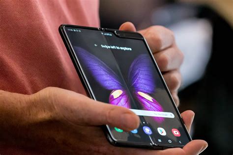The samsung galaxy fold 5g is as clever on the inside, as it is on the outside. Samsung Galaxy Fold 2: The Future Design Of Mobile Phones ...