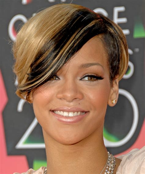 Rihanna Short Sleek Two Tone Blonde And Black Hairstyle With Side Swept