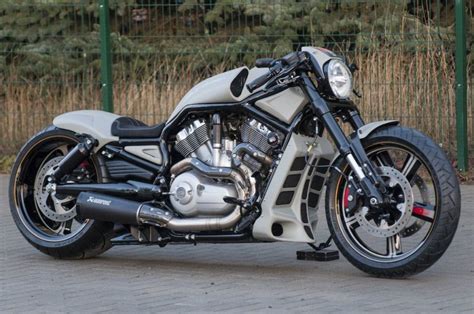 Harley Davidson V Rod Muscle 300 By Killer Custom