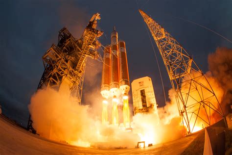11 Stunning Images Of Rocket Launches | Gizmodo Australia