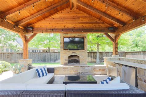 Wood Beam Patio Covers Get Ready For Long Summer Nights Patio Designs