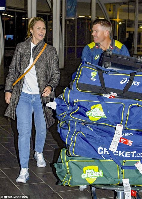 There's been a shameful twist as a disgusting new taunt at david warner's wife sent the second test to horrible depths. David Warner gets a smooch from wife Candice as she picks ...