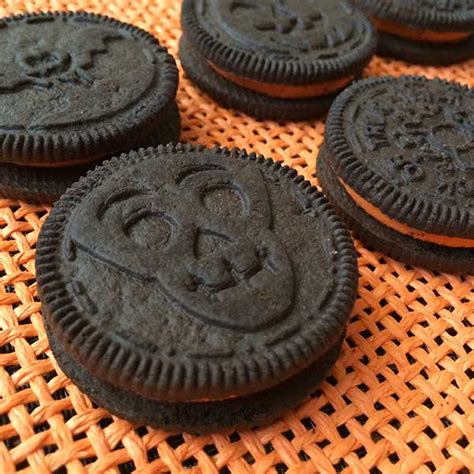Milk's favorite cookie halloween oreo chocolate sandwich cookies are just as grabbable, snackable, and dunkable as the original cookie. Halloween OREO Cookie Memory Game - 100 Directions