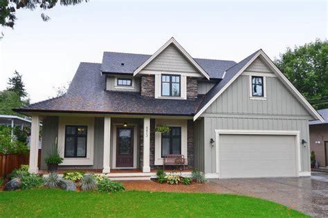 The right color enhances the appeal of the home. garage door trim ideas, extra wide exterior trim around ...