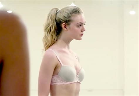 The Neon Demon With Elle Fanning Official Trailer Video Dailymotion