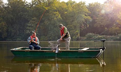 Each post is packed with info they can use, like how to spot hail damage or fine a great fishing destination. Boat Insurance Coverage | Allstate