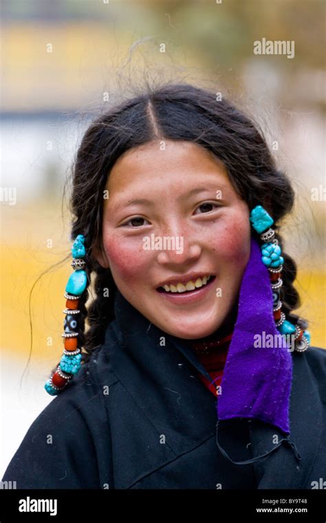 Beautiful Tibetan Young Woman Pilgrim At Norbulingka Or Jewel Park Tagten Migyur Podrang Lhasa